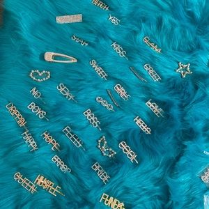 LADIES!!! Get your hair pins today!